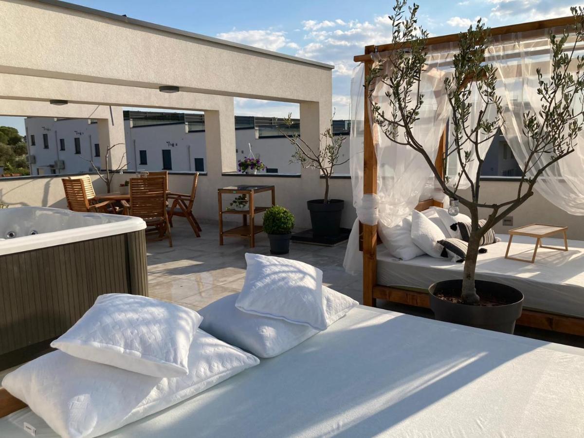 Rooftop Spa Apartment Trogir Exterior photo